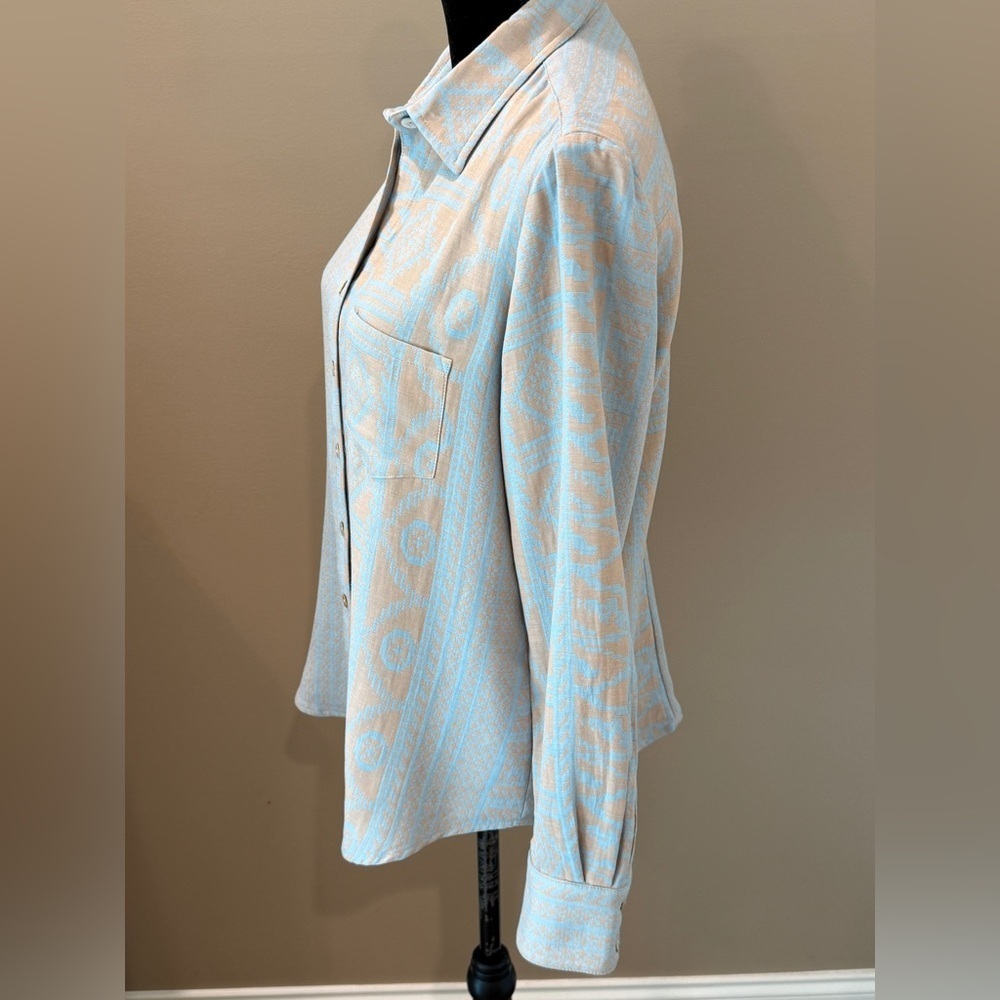 Women’s FINLEY Alex long sleeve button down Aztec jacquard print shirt. Size M - Picture 2 of 8